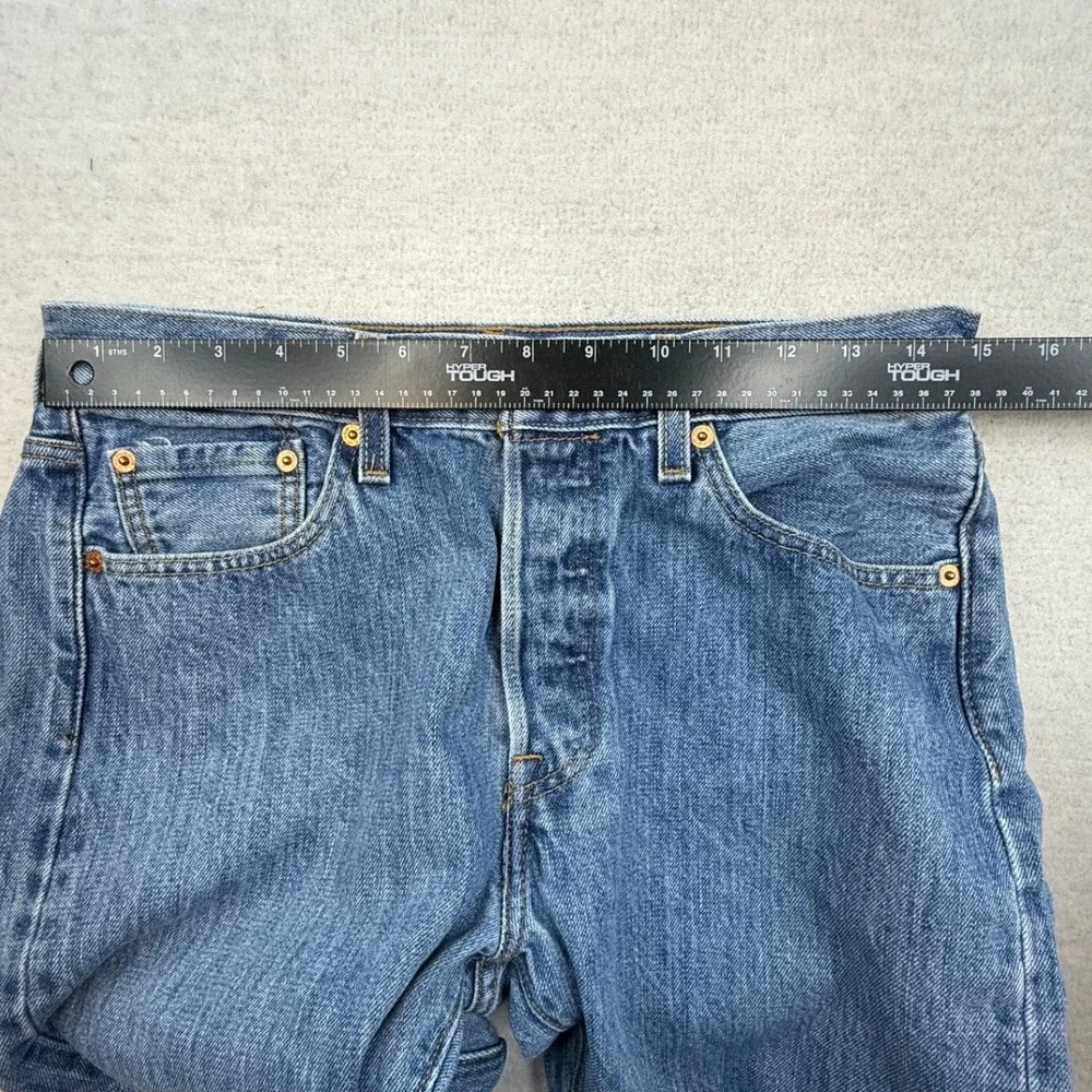 Levi's 501 Original Fit Mens Jeans W30 L30 Medium Wash Blue‎ Button Fly Denim